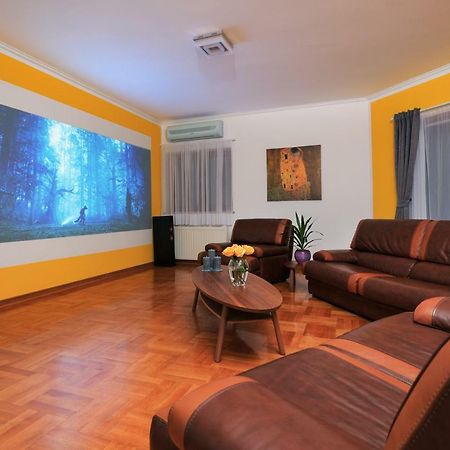 Villa Dream Srima Exterior foto