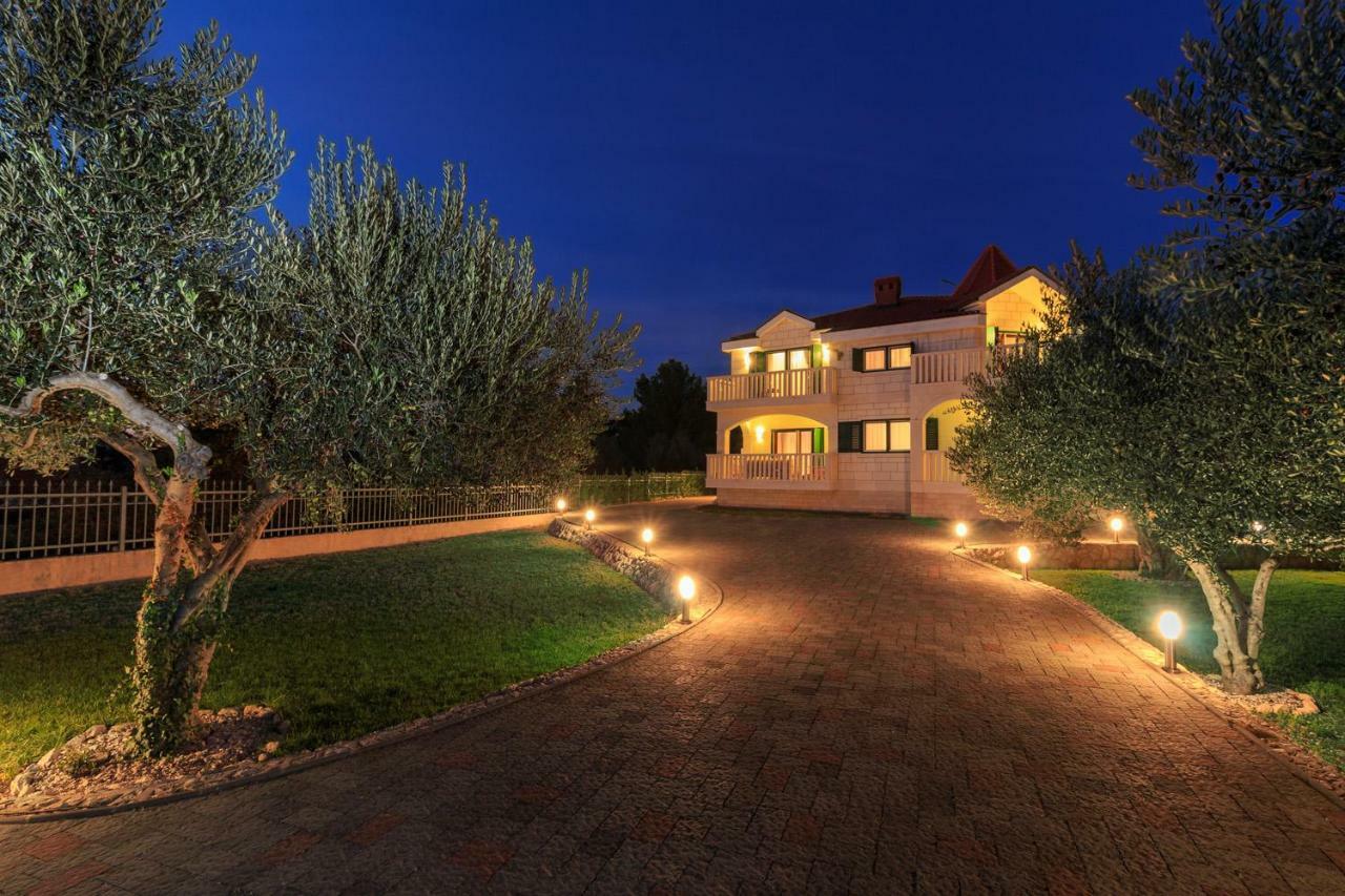 Villa Dream Srima Exterior foto